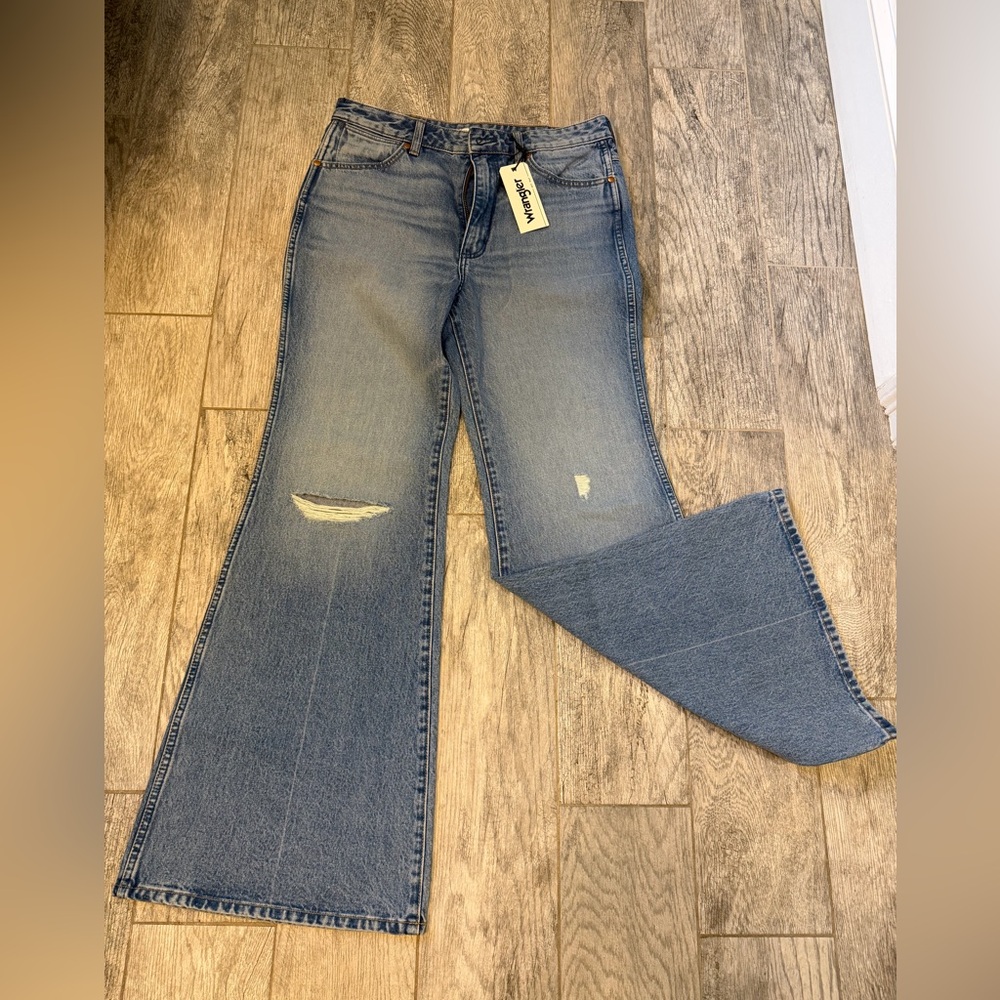 Wrangler Women's Light Blue Flare Jeans
